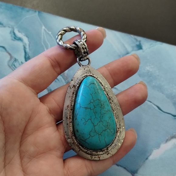 Big Teardrop Pendant - Picture 3 of 3
